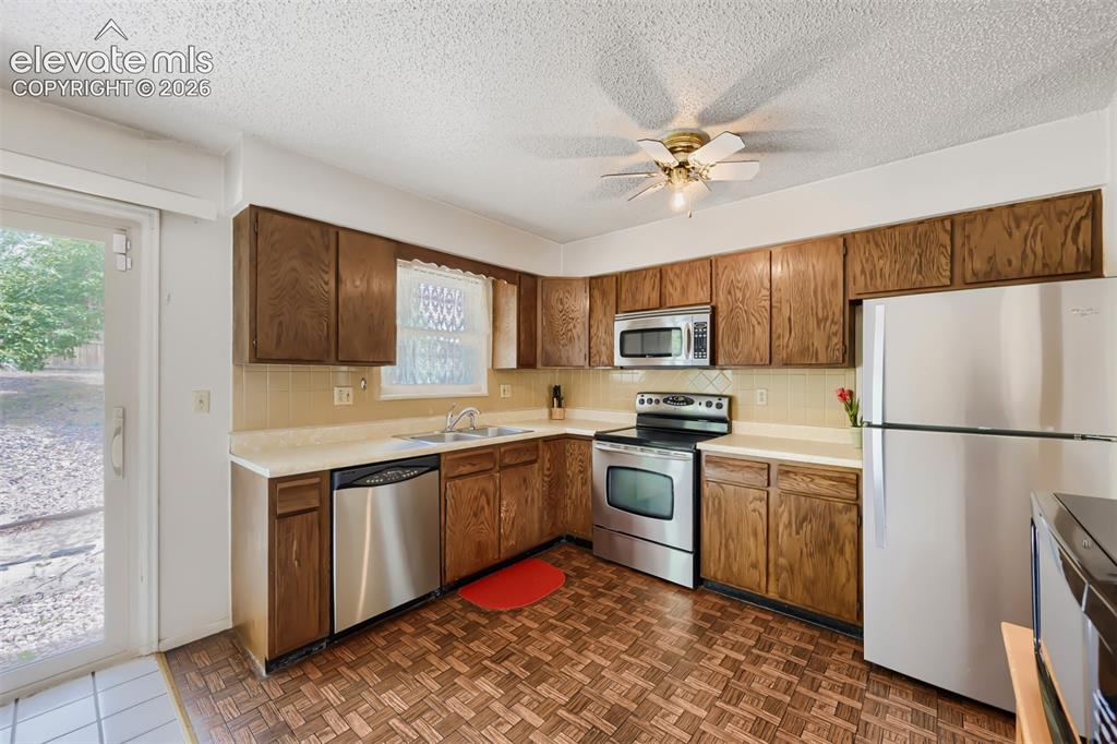 4618 Ridgeglen Road Colorado Springs CO 80918
