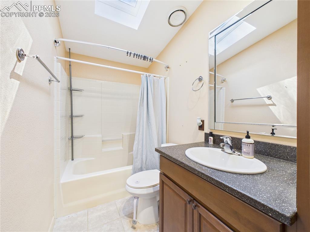 1131 24 1/2 Lane Pueblo CO 81006