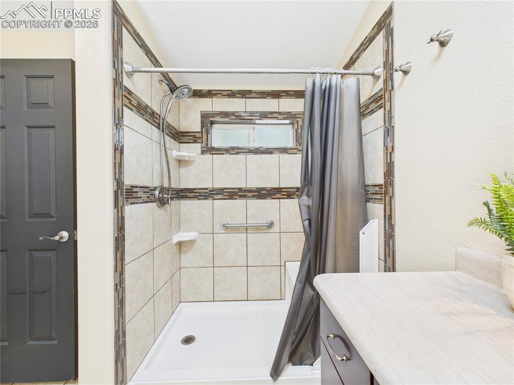 1131 24 1/2 Lane Pueblo CO 81006