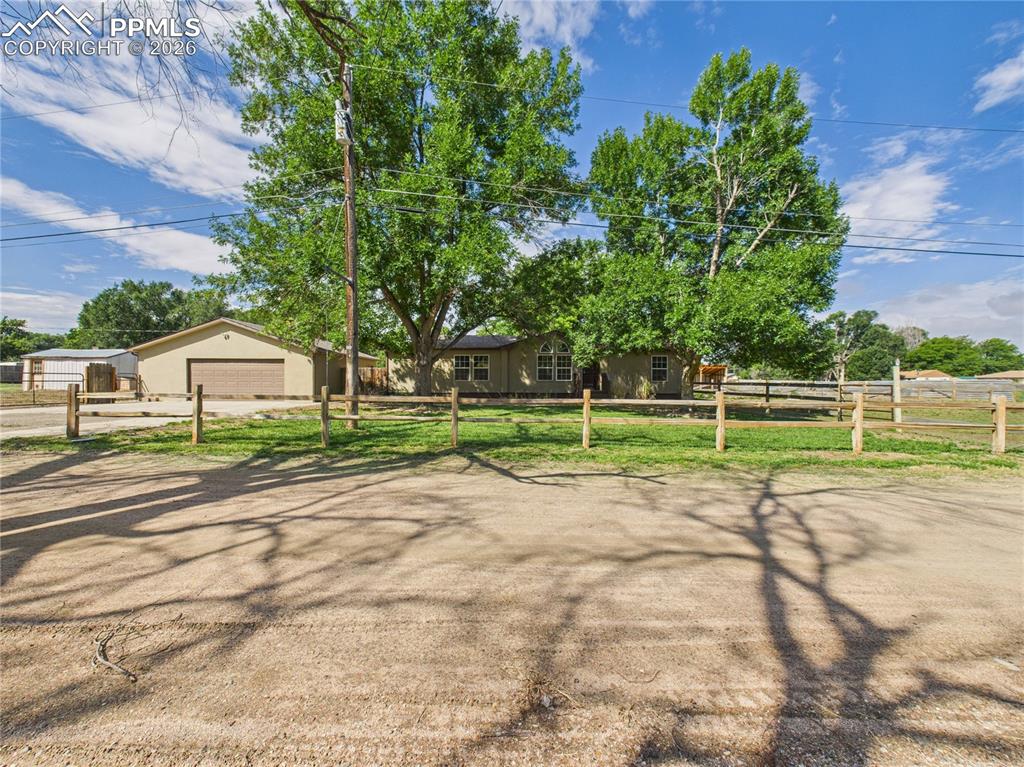 1131 24 1/2 Lane Pueblo CO 81006