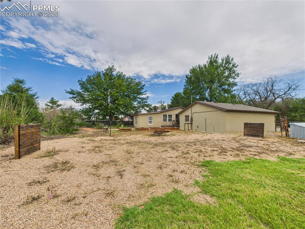 1131 24 1/2 Lane Pueblo CO 81006