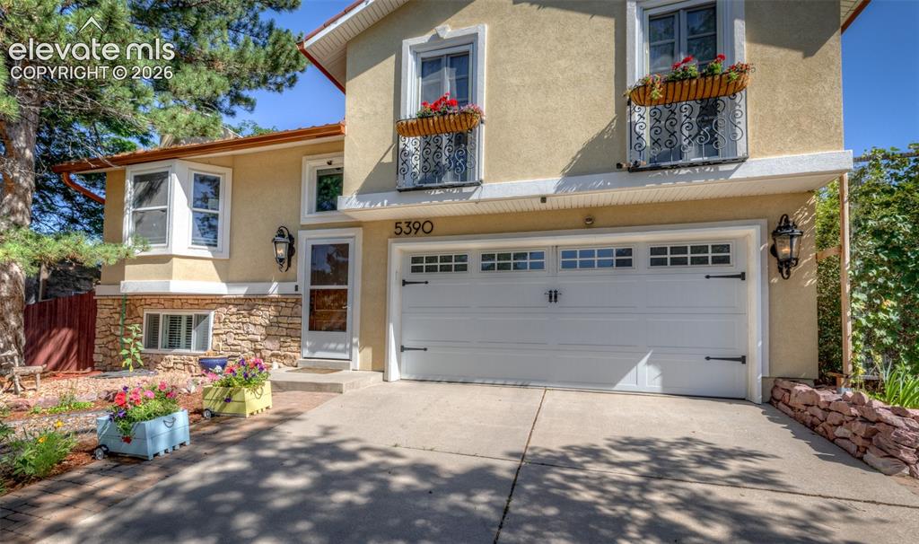 5390 Country Heights Drive Colorado Springs CO 80917