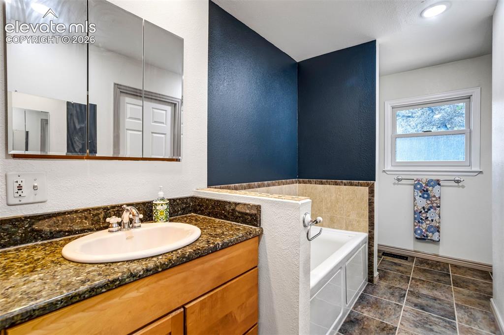 33 El Dorado Lane Colorado Springs CO 80919