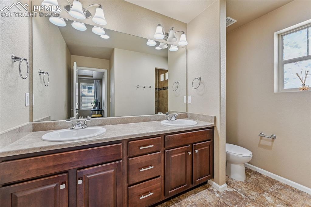 8356 Longleaf Lane Colorado Springs CO 80927