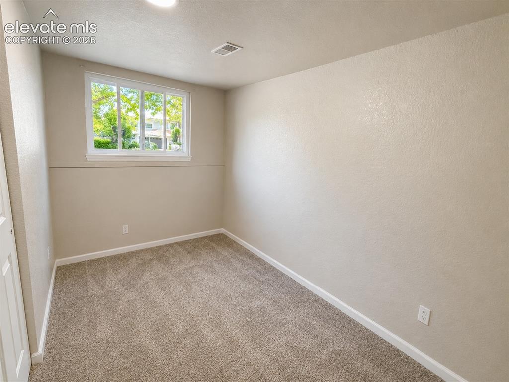 1208 Doyle Place Colorado Springs CO 80915