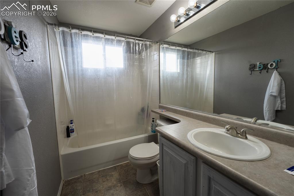 6457 Graymont Drive Colorado Springs CO 80923