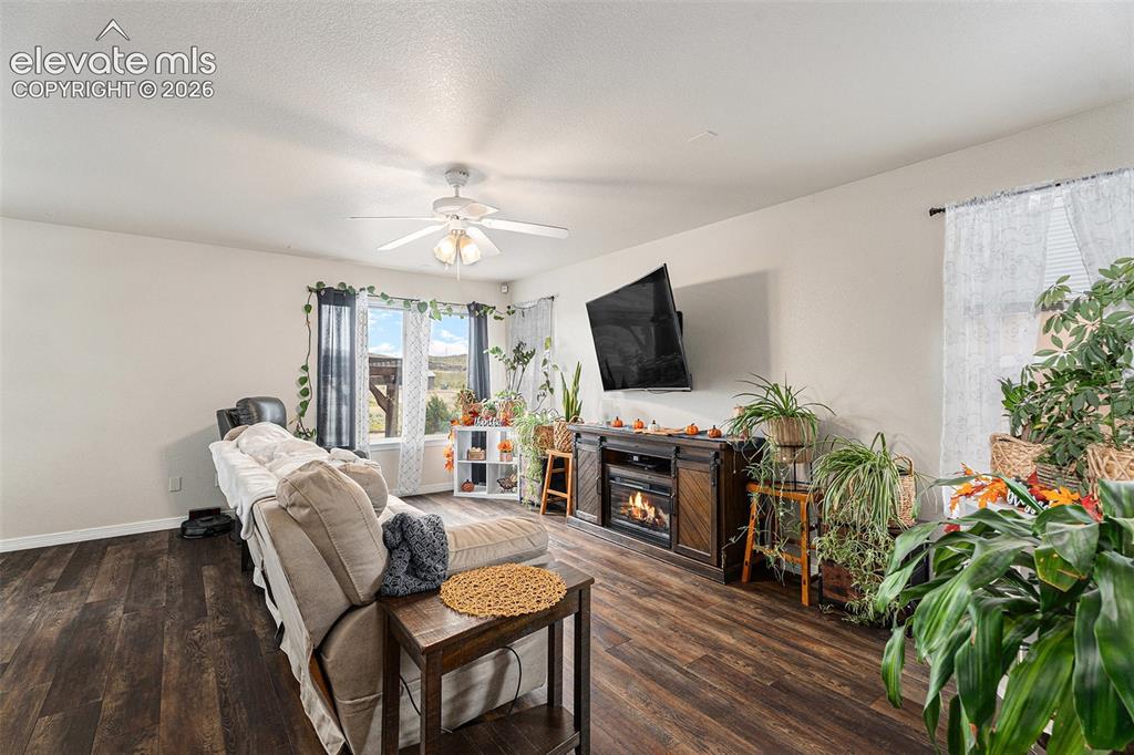 618 Cowboy Way Canon City CO 81212
