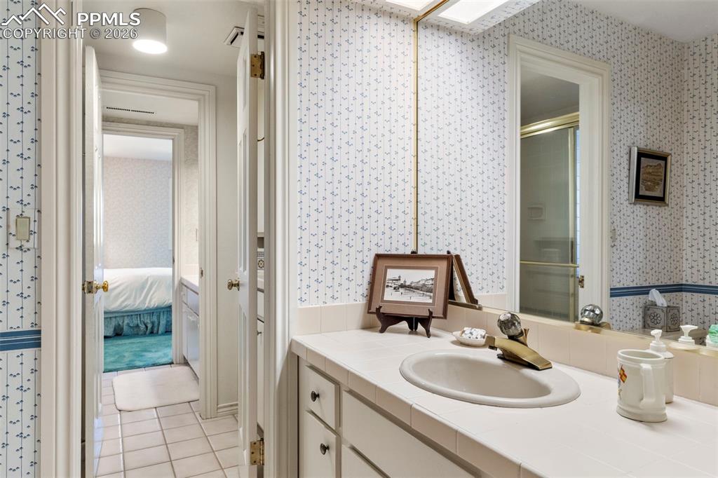 53 Upland Road Colorado Springs CO 80906