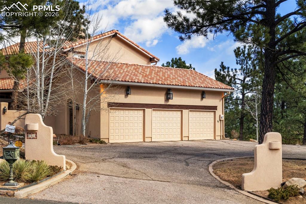 53 Upland Road Colorado Springs CO 80906