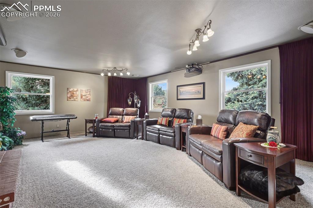 1124 Eagle Rock Road Colorado Springs CO 80918