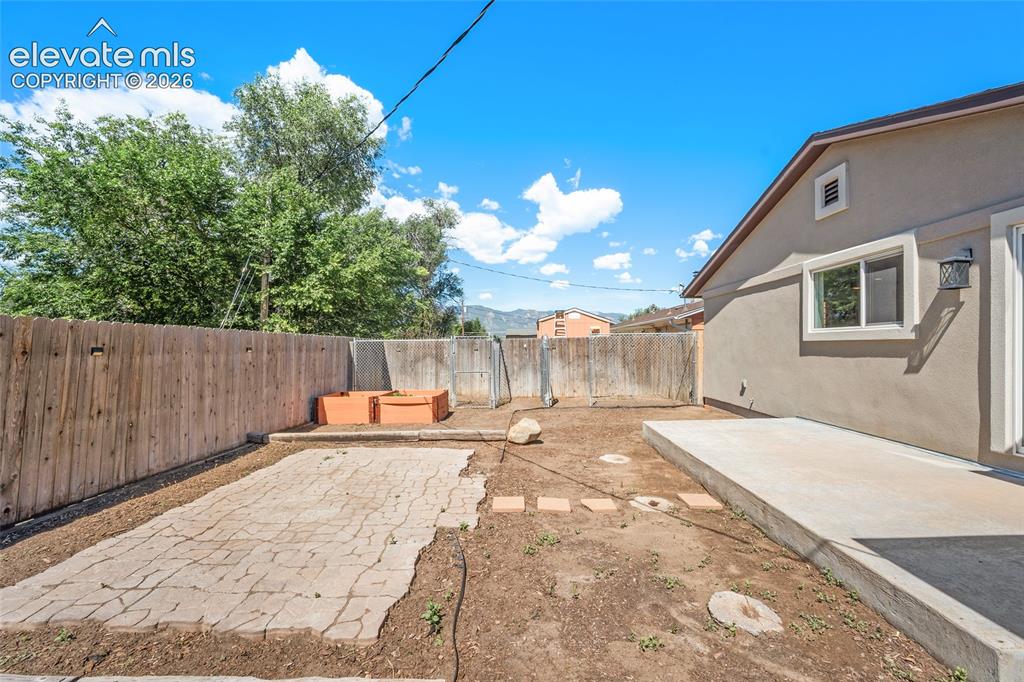 525 Violet Drive Colorado Springs CO 80911
