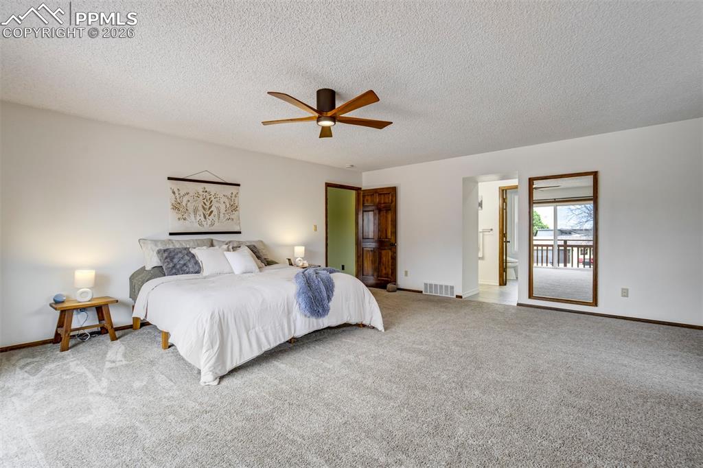 2832 Country Club Circle Colorado Springs CO 80909
