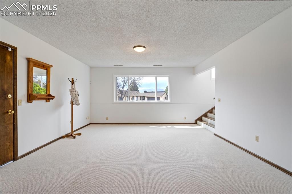 2832 Country Club Circle Colorado Springs CO 80909