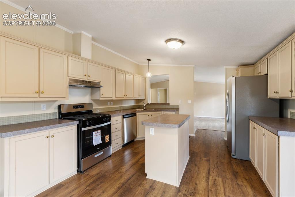 100 Wolverine Drive Florissant CO 80816