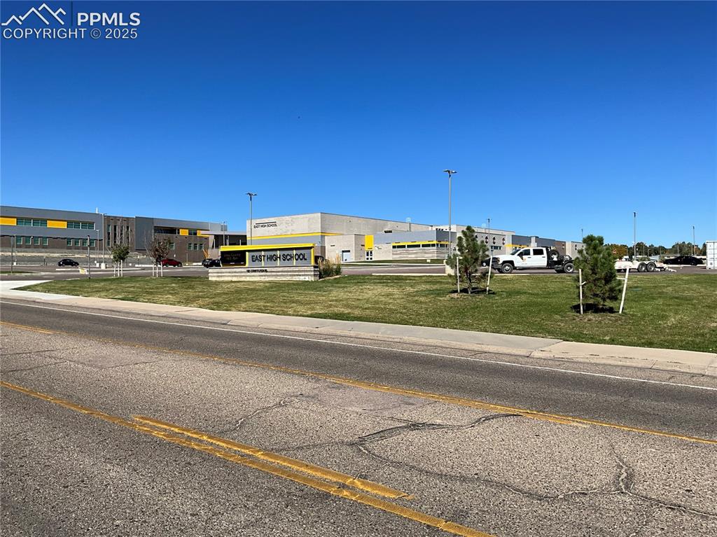 72 Hanson Lane Pueblo CO 81001