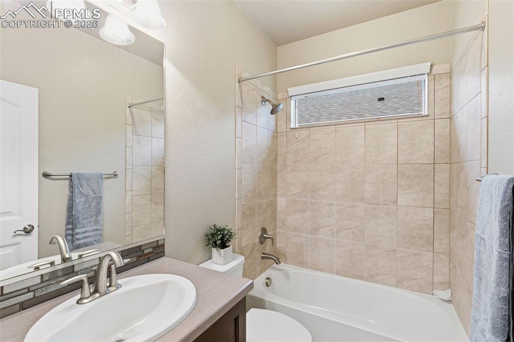 5559 Thurber Drive Colorado Springs CO 80924
