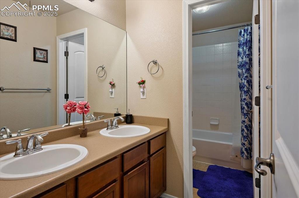 5330 Barnstormers Avenue Colorado Springs CO 80911