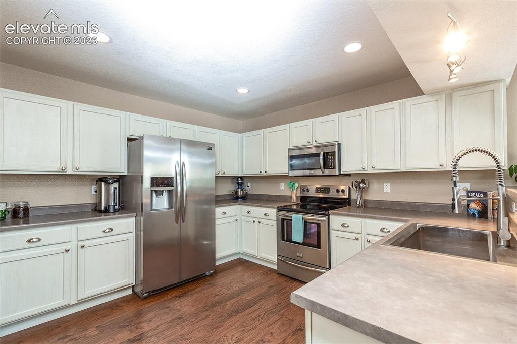 5072 Weaver Drive Colorado Springs CO 80922