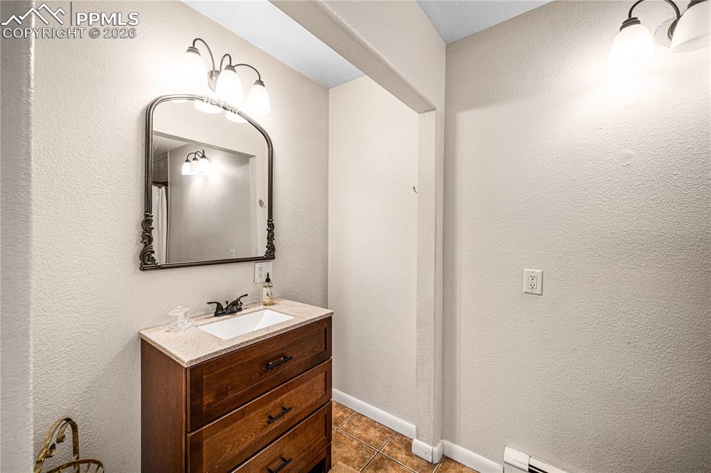 39 Dartmouth Avenue Pueblo CO 81005