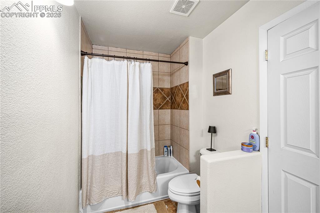 39 Dartmouth Avenue Pueblo CO 81005