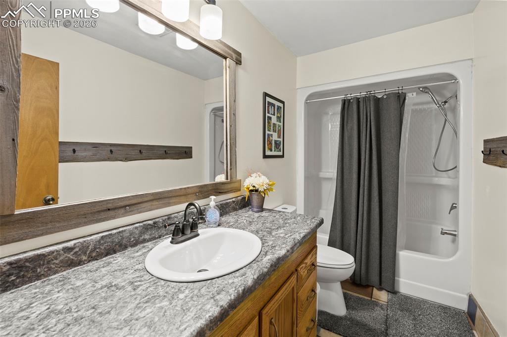 1110 Pikes Peak Drive Florissant CO 80816