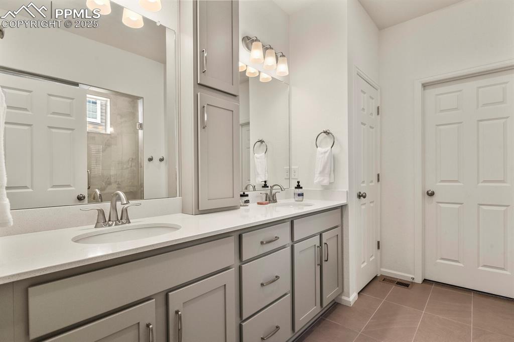 4478 Riviera Court Aurora CO 80019