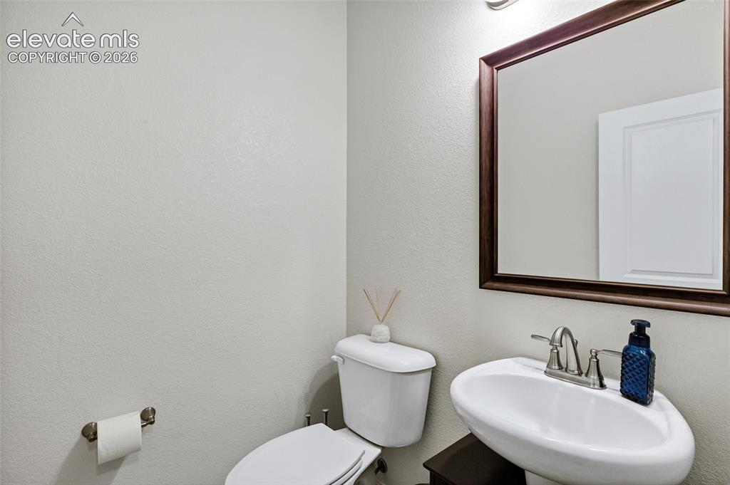 9003 Yellowtail Way Colorado Springs CO 80908