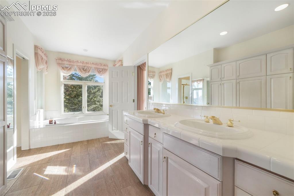 275 Tam O Shanter Way Monument CO 80132