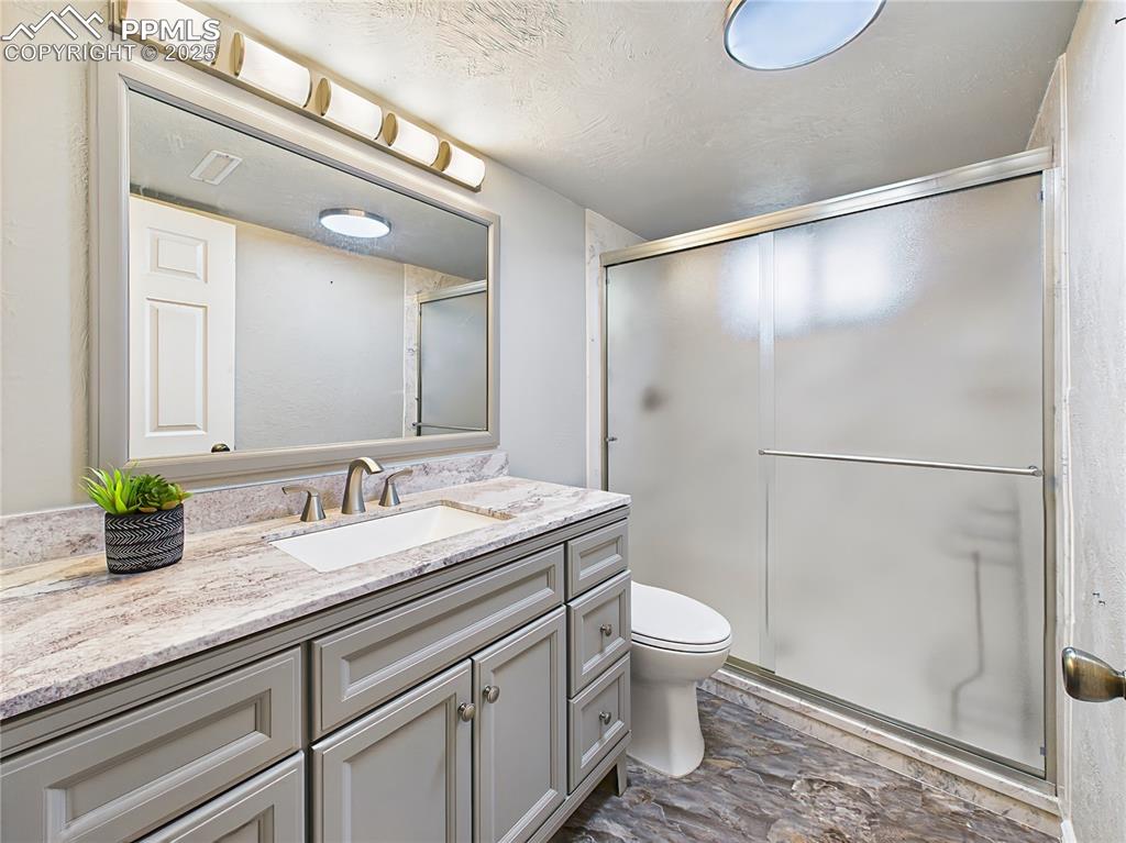 2210 Greenwich Circle Colorado Springs CO 80909