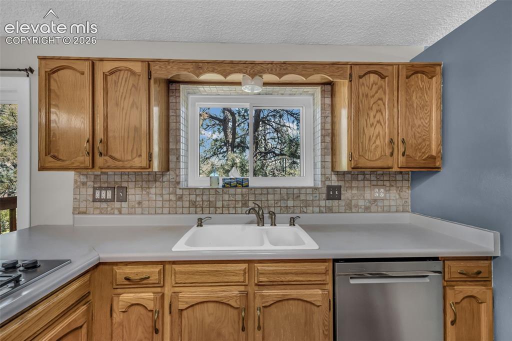 1928 Brookdale Drive Colorado Springs CO 80918
