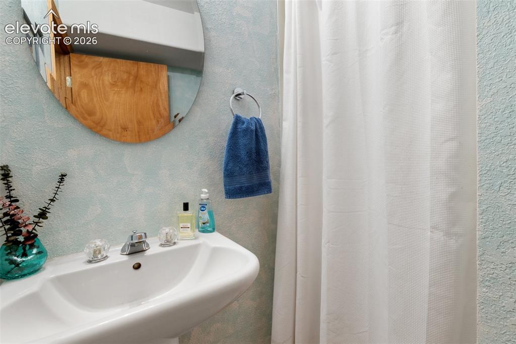 996 Spring Valley Drive Divide CO 80814