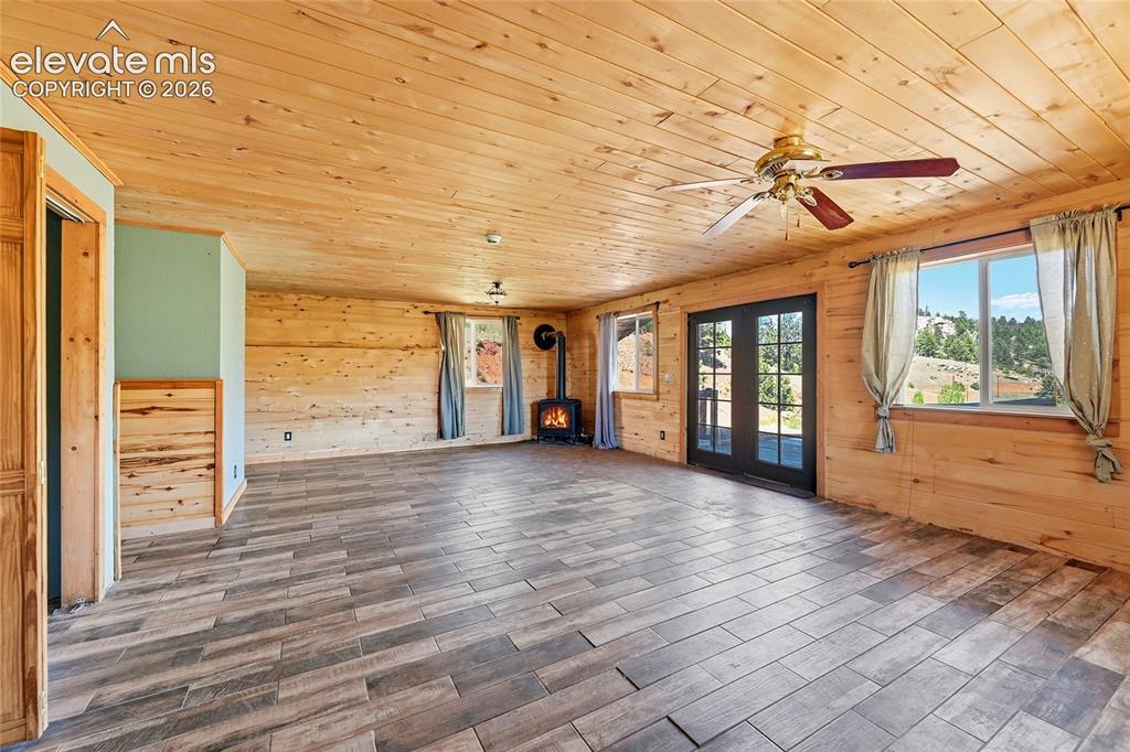 927 Stonehenge Drive Florissant CO 80816