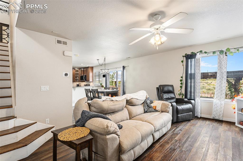 618 Cowboy Way Canon City CO 81212