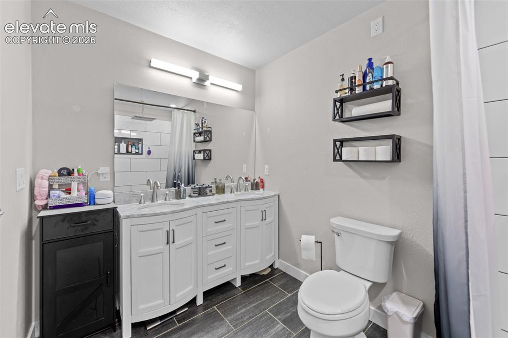 858 Hubbell Drive Colorado Springs CO 80911