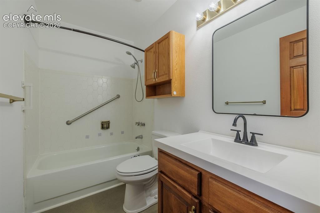 6717 Bishop Drive Colorado Springs CO 80918