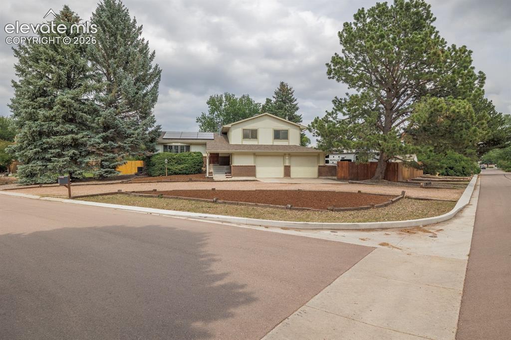 6717 Bishop Drive Colorado Springs CO 80918