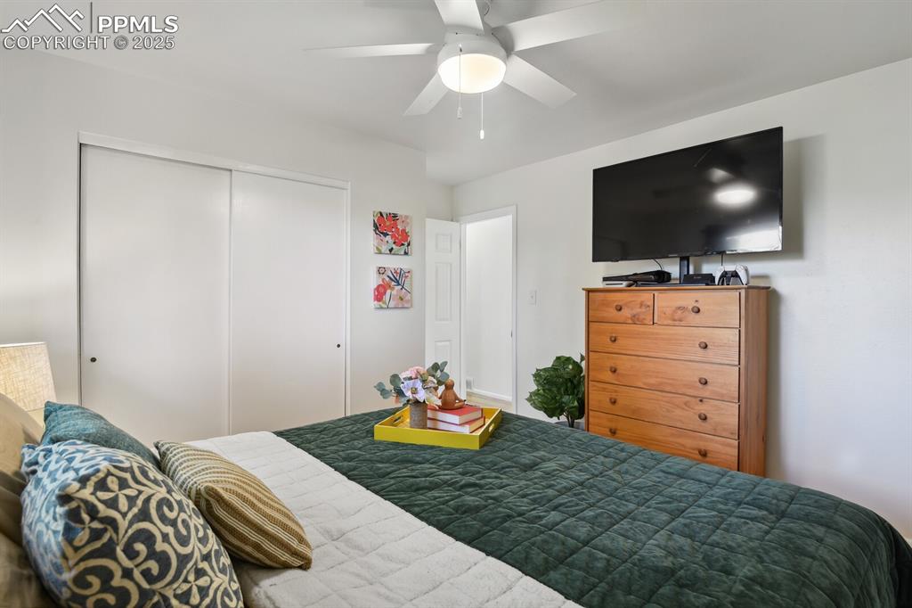 906 Bowser Drive Colorado Springs CO 80909