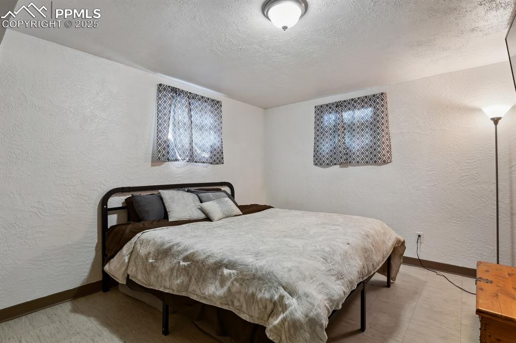 906 Bowser Drive Colorado Springs CO 80909