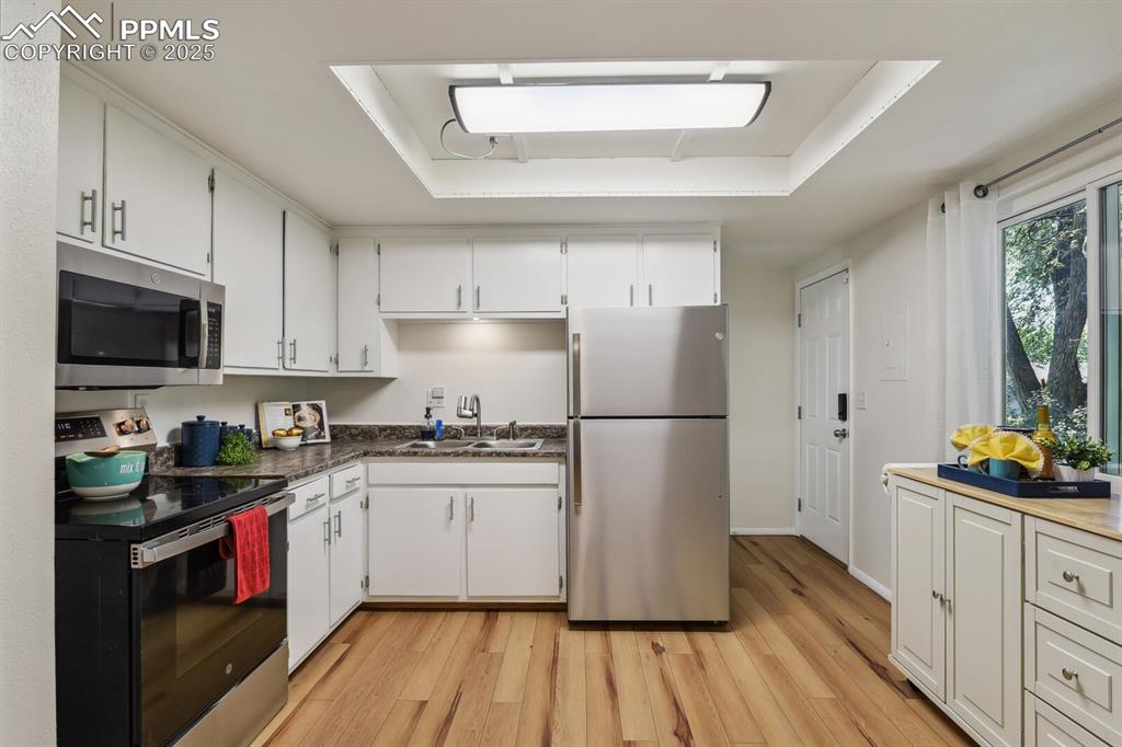 906 Bowser Drive Colorado Springs CO 80909