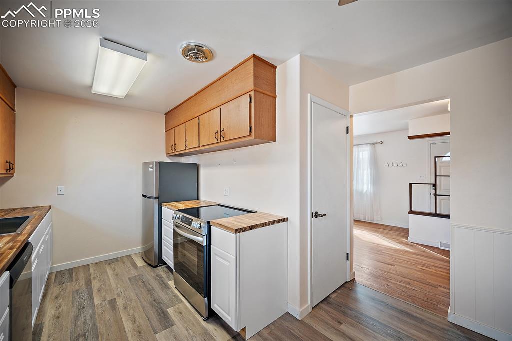 638 Dove Place Colorado Springs CO 80906