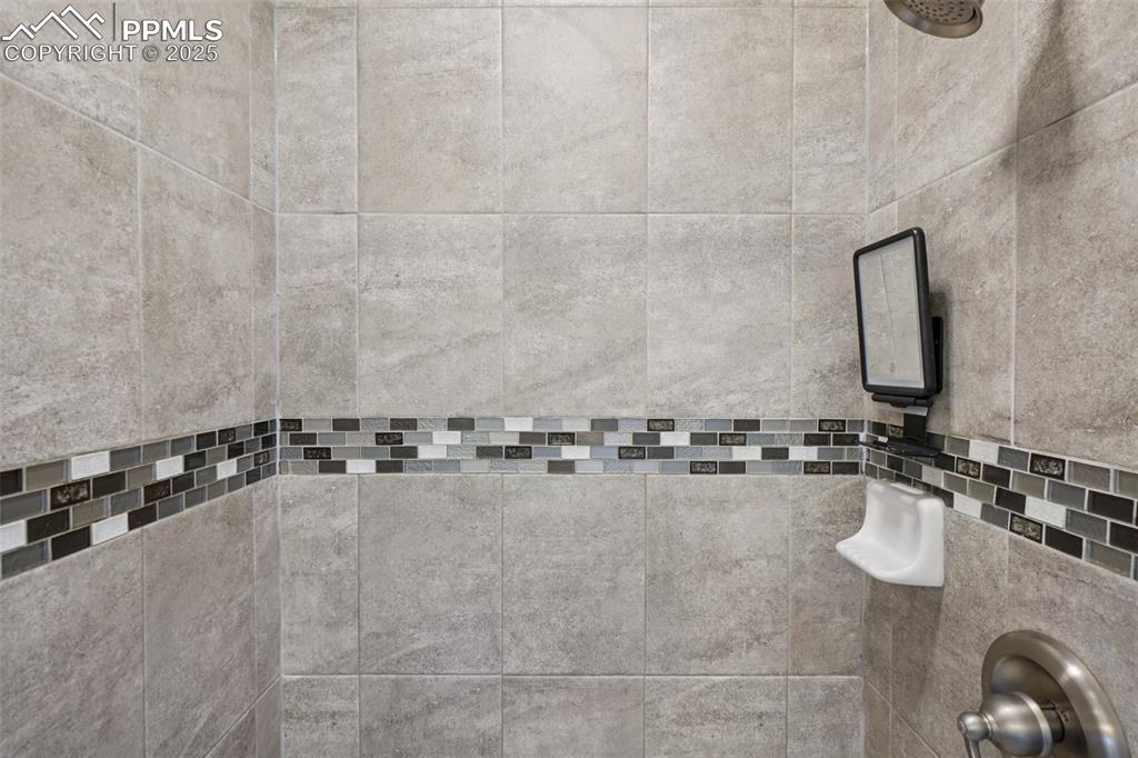 6081 Anders Ridge Lane Colorado Springs CO 80927