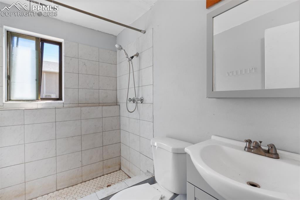 1547 Server Drive Colorado Springs CO 80910