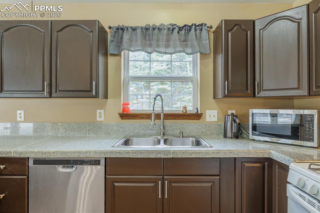 37 Silbani Lane Florissant CO 80816