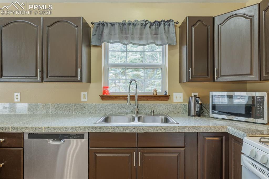 37 Silbani Lane Florissant CO 80816