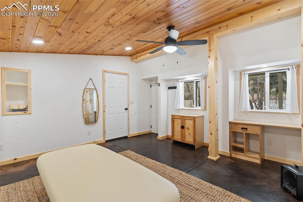 1532 W Cheyenne Road Colorado Springs CO 80906