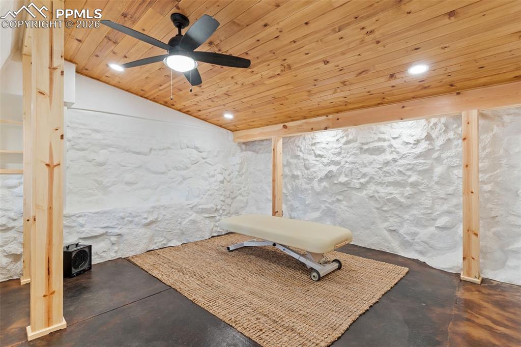 1532 W Cheyenne Road Colorado Springs CO 80906