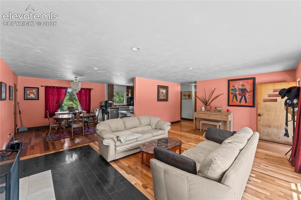 11 Oak Place Manitou Springs CO 80829