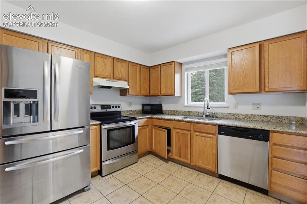 3111 Shadowglen Way Colorado Springs CO 80918