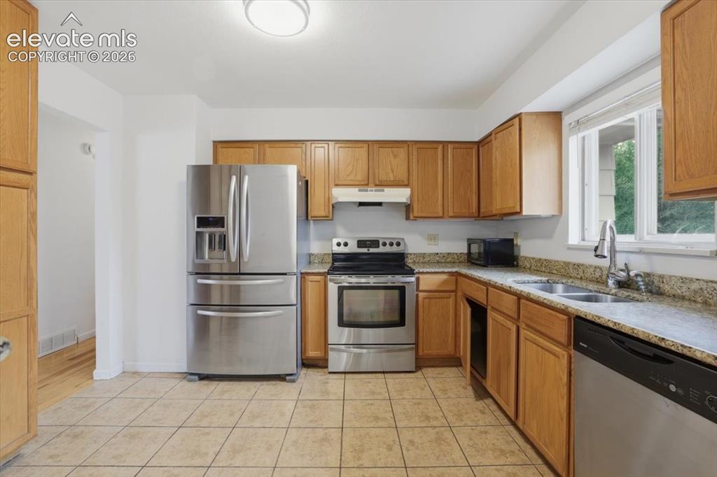 3111 Shadowglen Way Colorado Springs CO 80918