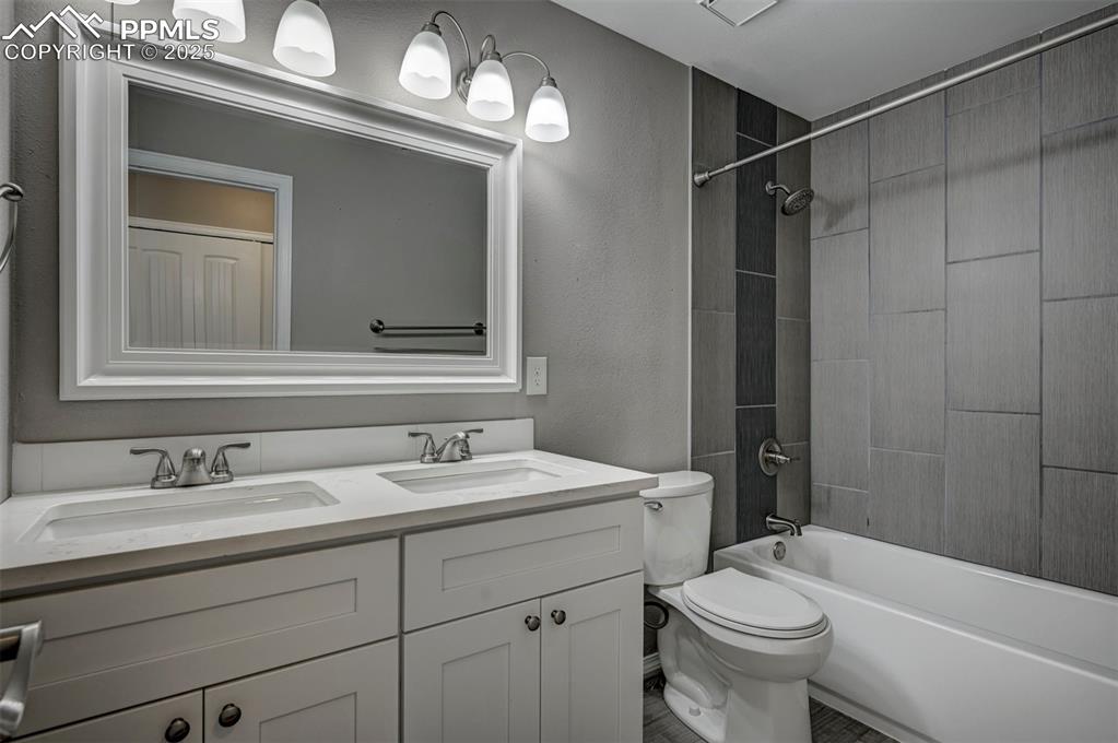 2045 Bramblwood Lane Colorado Springs CO 80920
